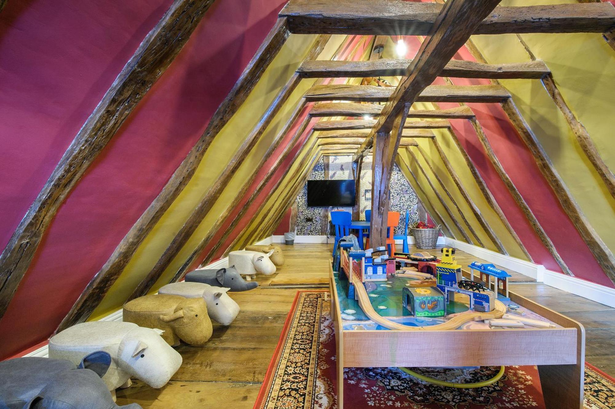 Huge Deluxe 600 Year Old Essex Manor, Hot Tub, Cinema Room, Sky Tv サフロン・ワルデン エクステリア 写真
