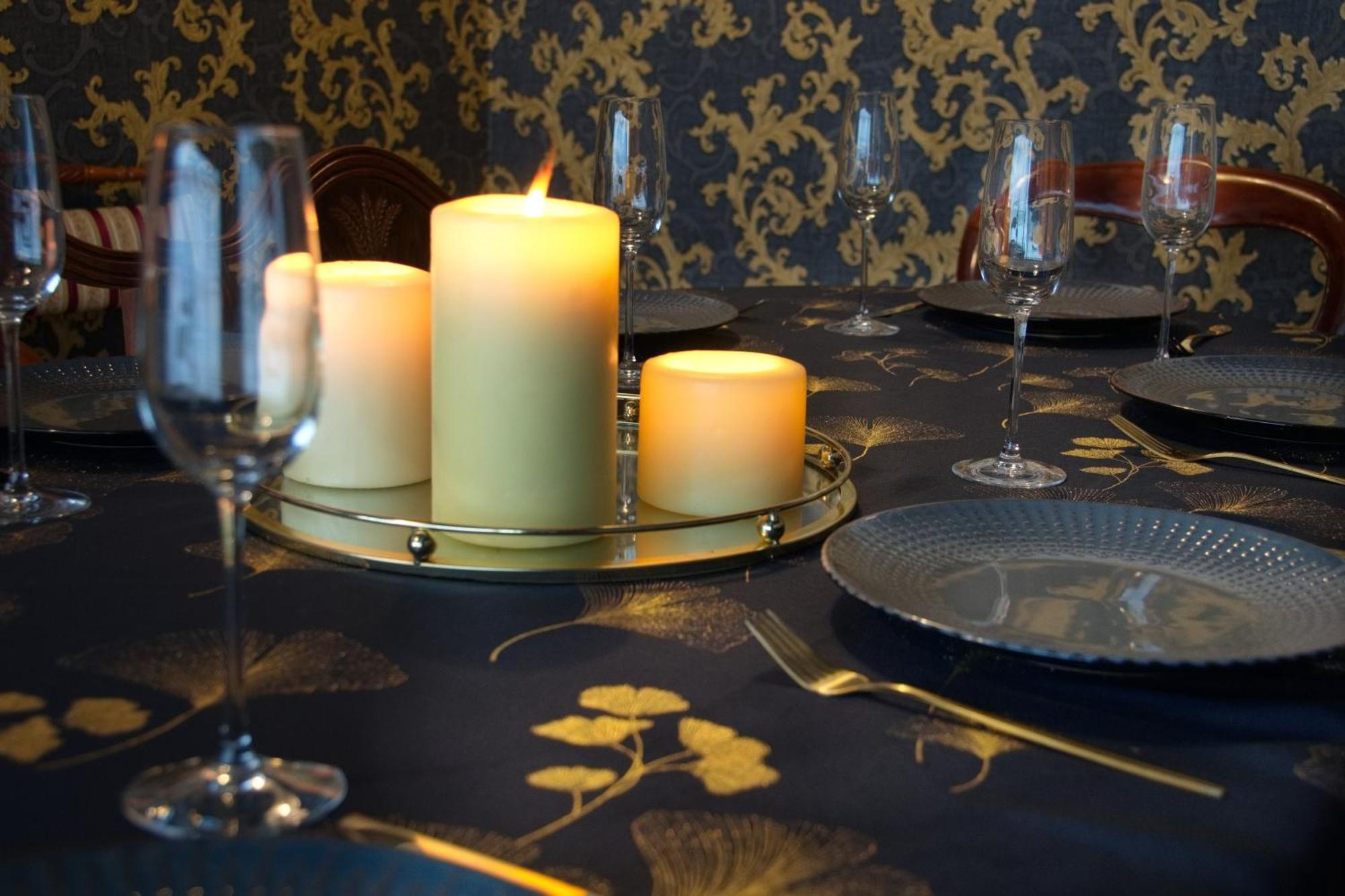 Huge Deluxe 600 Year Old Essex Manor, Hot Tub, Cinema Room, Sky Tv サフロン・ワルデン エクステリア 写真