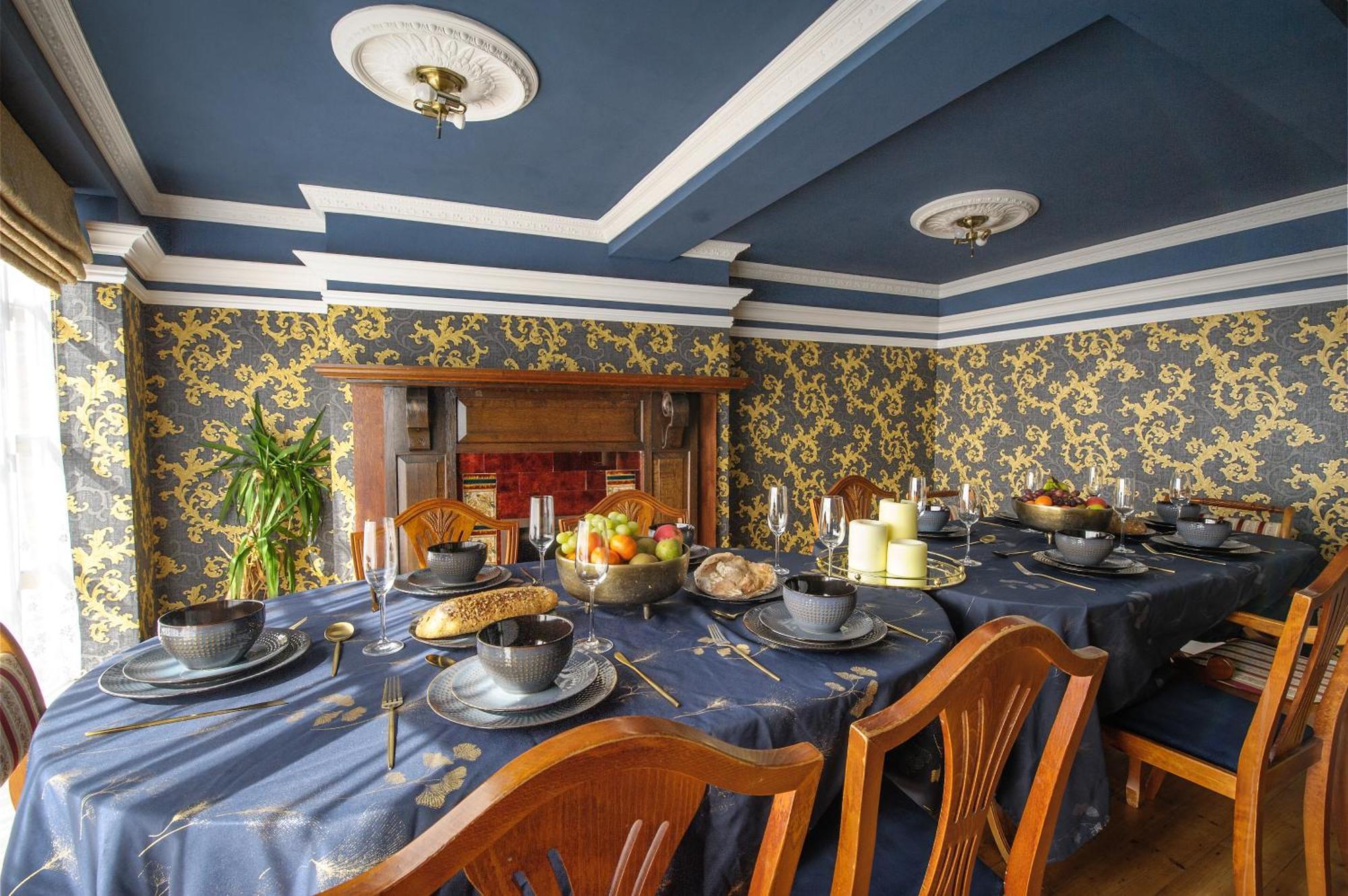 Huge Deluxe 600 Year Old Essex Manor, Hot Tub, Cinema Room, Sky Tv サフロン・ワルデン エクステリア 写真