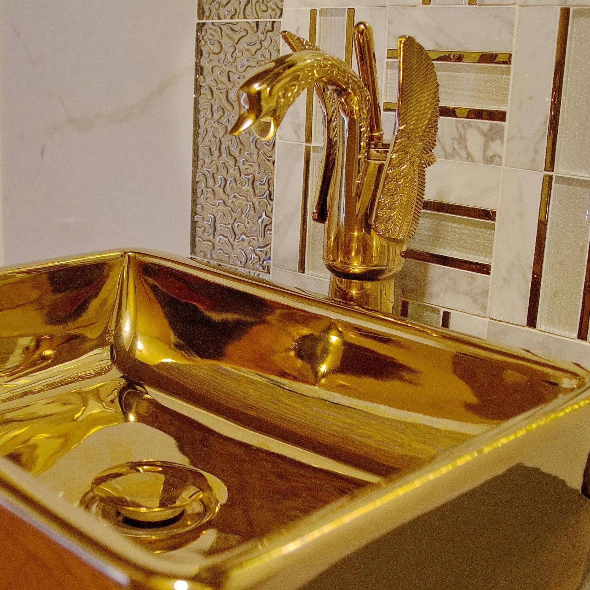 Huge Deluxe 600 Year Old Essex Manor, Hot Tub, Cinema Room, Sky Tv サフロン・ワルデン エクステリア 写真